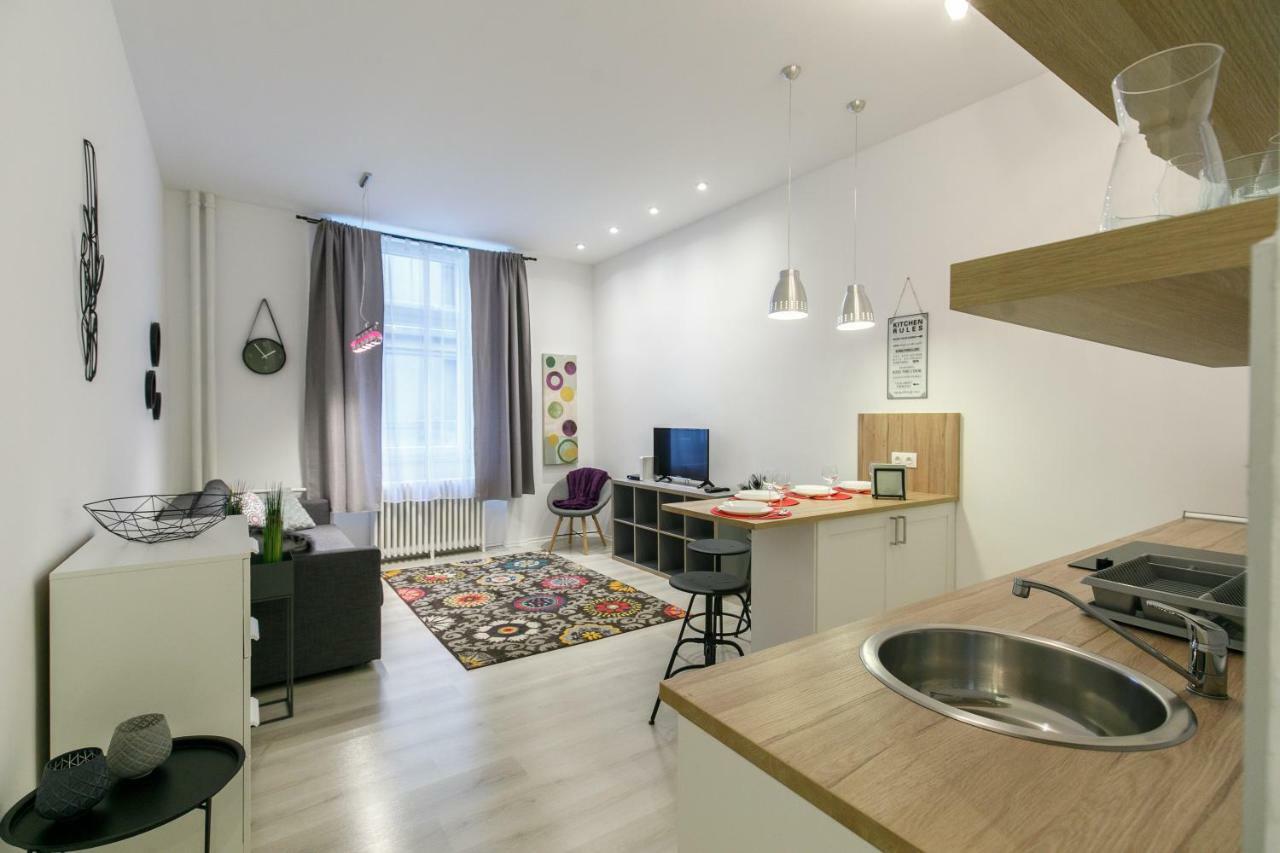 Ella Apartment Budapest Eksteriør billede